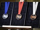 Organizátoi pedstavili medaile pro domácí mistrovství svta v hokeji.