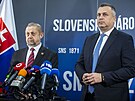 éf Slovenské národní strany Andrej Danko (vpravo) stáhl svou kandidaturu na...