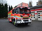 Dobrovoln� hasi�i v Chodov� dostali novou cisternovou automobilovou st��ka�ku....