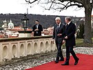 Premiér Petr Fiala (ODS) se v praské Kramáov vile setkal s bývalým americkým...