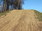 Motokrosov� tra� v Doln�m Dvo�i�ti.