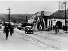 Kiovatka ulic Dlouh a Kvtkov v centru Zlna v roce 1924, kdy se jet na...