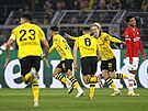 Radost fotbalist Dortmundu z gólu do sít PSV.
