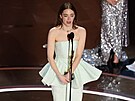 Hereka Emma Stoneová dkuje za cenu pro nejlepí hereku (10. bezna 2023).