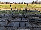 N�kdej�� fotbalov� stadion v Podharti ve Dvo�e Kr�lov� pustne. Men�� ��sti...