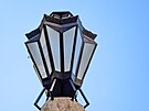 Spole�nost THMP zprovoznila kubistickou lampu na Jungmannov� n�m�st� (18....