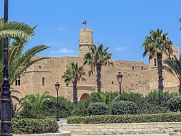 Tuniský Ribat Monastir upomíná na arabskou invazi do Afriky a obchod s otroky.