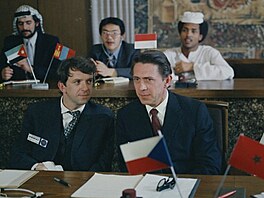 Jaromír Hanzlík a Petr Kostka v seriálu Sanitka (1984)