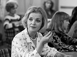 Gabriela Vránová v seriálu My v�ichni �kolou povinní (1984)