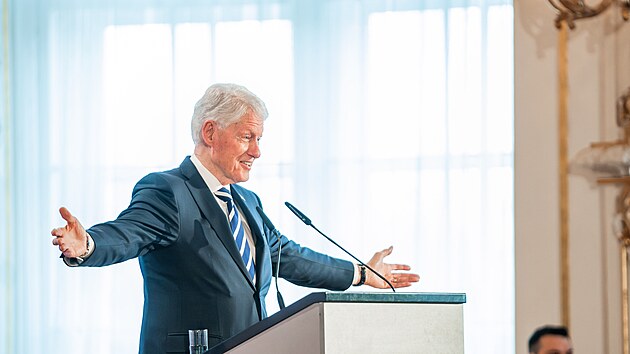 Bývalý americký prezident Bill Clinton na konferenci Nae bezpenost není...