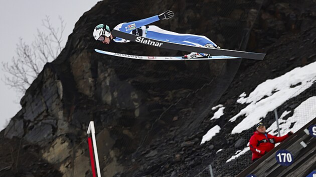 Slovinka Nika Prevcov� b�hem z�vodu ve Vikersundu.