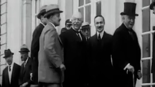 Evropští státníci na setkání Společnosti národů v Ženevě. Právě tam se rozhodlo v roce 1924 o osudu Javoriny.