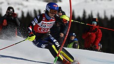 Americká lyaka Mikaela Shiffrinová bhem slalomu Svtového poháru v Aare.