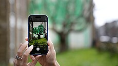 Britský um�lec Banksy zve�ejnil v Londýn� novou nást�nnou malbu. (18. b�ezna...