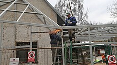 Dlníci v souasné dob v jihlavské zoo pro párek kokodan budují zázemí -...