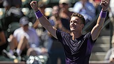 Jií Leheka se raduje z postupu do tvrtfinále turnaje v Indian Wells.