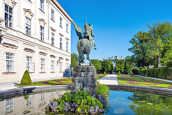 Voda hraje v Salcburku dleitou roli. Turisté se s ní setkávají na kadém...