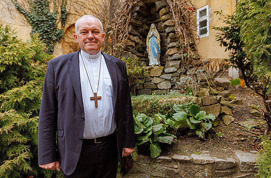 Pape� Franti�ek jmenoval novým olomouckým arcibiskupem biskupa Josefa Nuzíka,...
