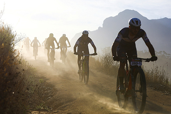 Bikei jedou závod Cape Epic.