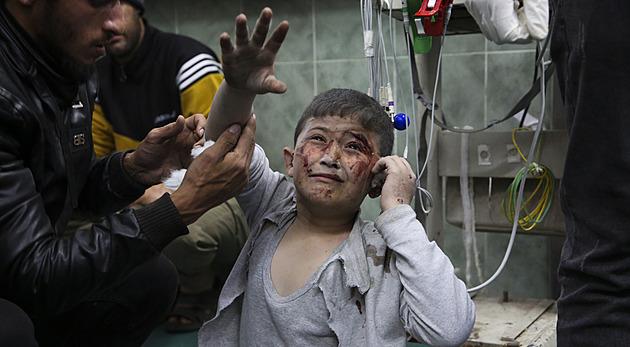 Ministr obrany chce polní nemocnici pro děti z Gazy, Netanjahu nápad zamítl