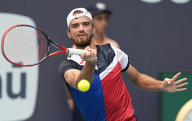 České postupy: Macháč, Vondroušová i Nosková. Při návratu v Barceloně uspěl Nadal