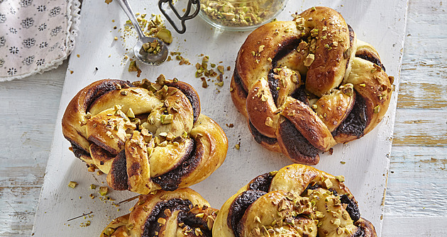 Uzlíky s čokoládou a pistáciemi