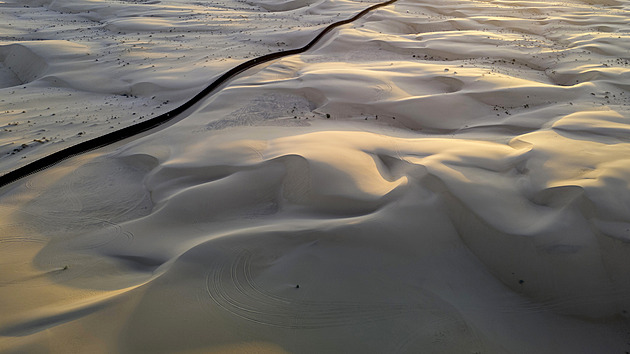 OBRAZEM: Plovoucí plot v dunách, žiletky... USA a Mexiko, dva světy vedle sebe