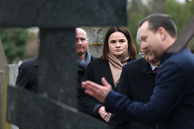 Šéfka běloruské opozice je v Praze. S Cichanouskou se scházejí politici