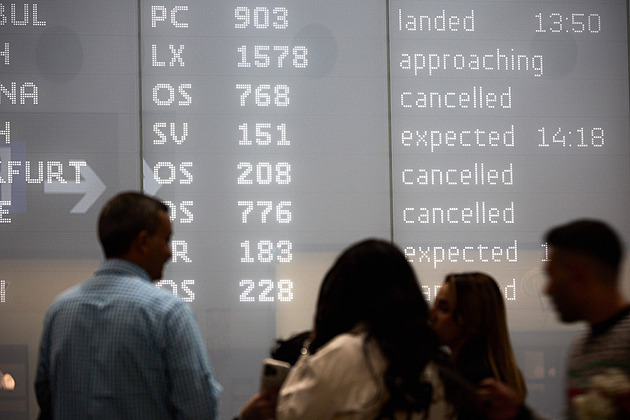 Palubní personál rakouských aerolinek stávkuje, dotýká se to i spojů s Prahou