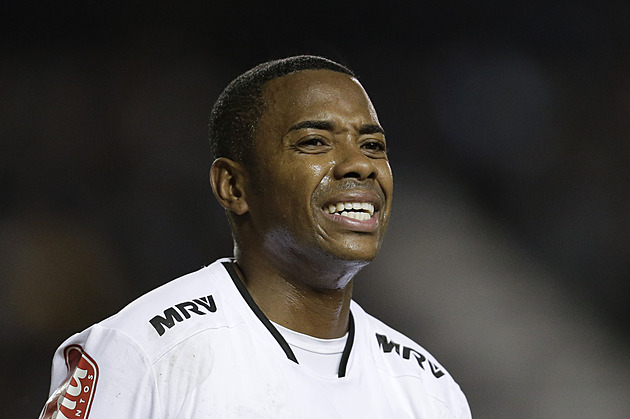 Za znásilnění do věznice slavných vrahů. Robinho už v Brazílii nastoupil za mříže