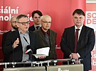Llídr SOCDEM pro volby do Evropského parlamentu Lubomír Zaorálek (vlevo) a...