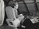 Howard Hughes na palub� letounu H-4 Hercules