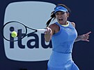 Rumunská tenistka Simona Halepová hraje forhend v prvním kole turnaje v Miami.