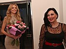 Miss World Krystyna Pyszková s primátorkou Tince Vrou Palkovskou. (28. bezna...