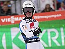 Slovinský skokan na lyích Peter Prevc  se raduje z triumfu v závod na mamutím...