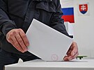 První kolo pímé volby nového slovenského prezidenta zaalo, volební místnosti...