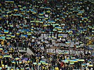 Ukrajintí fanouci podporují fotbalovou reprezentaci.