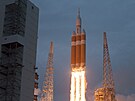 V prosinci 2014 vynesla Delta IV Heavy prototyp kosmické lodi Orion na obnou...