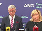 Karel Havlíek a Alena Schillerová na tiskové konferenci stínové vlády ANO 28...