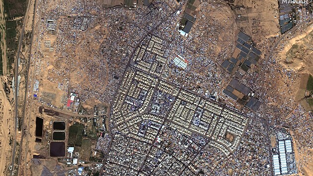 Satelitn pohled na msto Rafh na jihu Gazy, kde se tsn asi 1,4 milionu uprchlk (7. nora 2024)