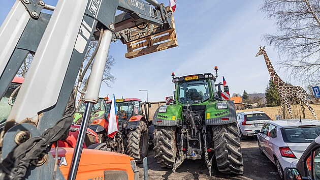 26 traktor dnes projelo centrem Trutnova a jelo na setkni do Polsk Lubawky. Dvodem je sneni dotac a neregulovanmu zbo z Ukrajiny. (20. bezna 2024)