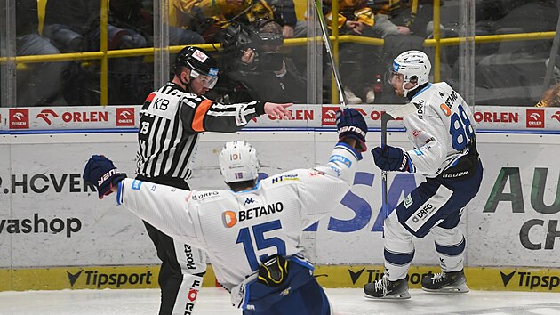 Litvínov'daki kuyruklu yıldız seriyi eşitledi, Třinec Budějovice'de maç puanını kullanmadı