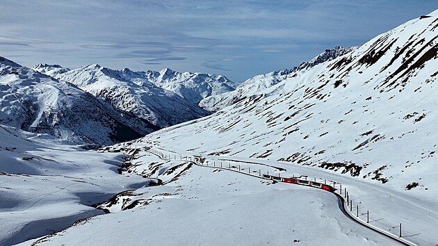 Ledovcov Express v prsmyku Oberalp