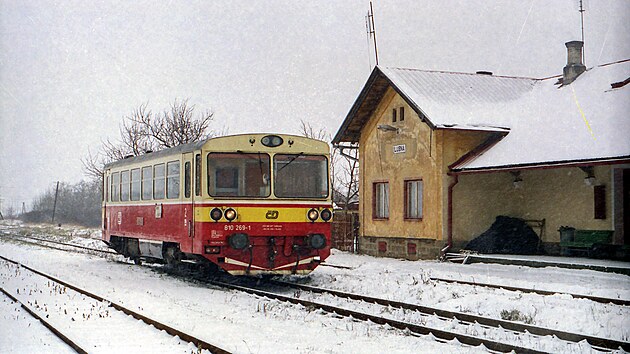 Motorov vz 810.269 ve stanici Lubn (1997)