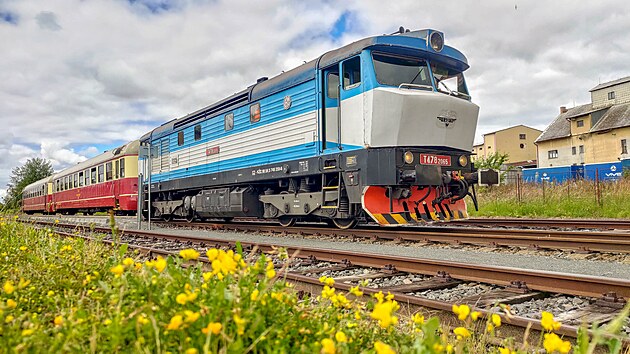 Bardotka T478.2065 spole�nosti K�C Doprava ve stanici Kralovice u Rakovn�ka