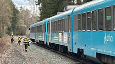Osobní vlak srazil v Kladn-Rozdlov nezletilou dívku, skonila se zranním v...