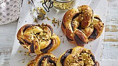 Uzlíky s okoládou a pistáciemi + stepy