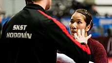 Japonská posila hodonínských stolních tenistek Sakura Moriová v diskusi s...