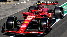 Carlos Sainz z Ferrari bhem Velké ceny Austrálie.