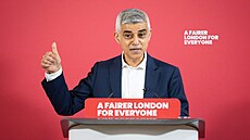 Londýnský starosta Sadiq Khan bhem kampan (18. bezna 2024)